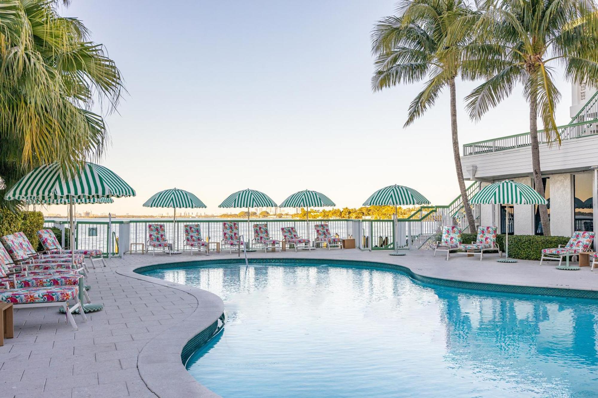 Palm Tree Club Miami Hotel North Bay Village Kültér fotó